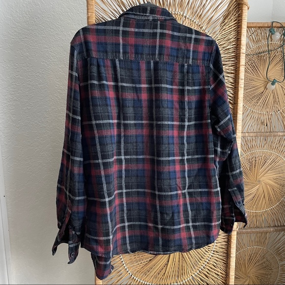 Mens blue plaid flannel button down shirt - Picture 4 of 5